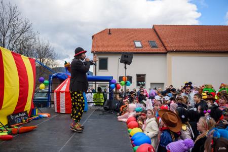 PUST (87 of 140)